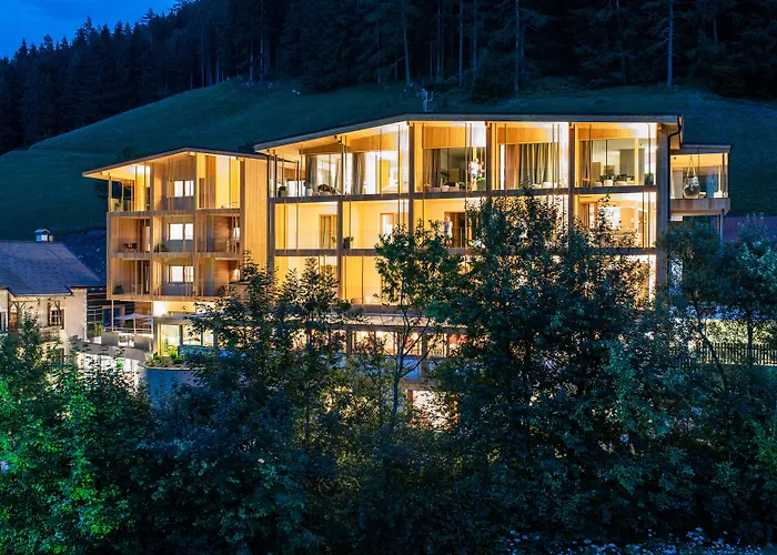 Hotel con vista: Naturhotel Rainer